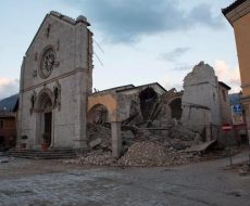 città d'arte colpita da un terremoto